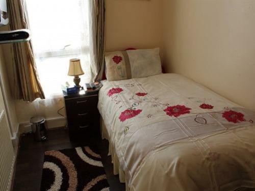 Julius Lodge Bexleyheath Bilik gambar